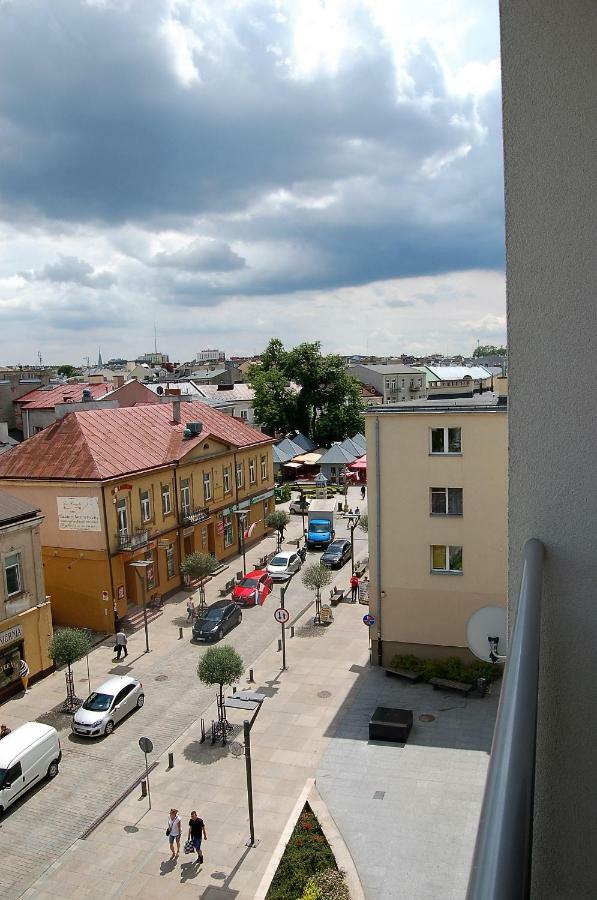 Family & Business Sauna Apartments Rynek Centrum Downtown - 2 Bedroom With Private Sauna, Balcony, Parking เคียลเซ ภายนอก รูปภาพ