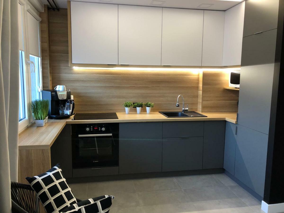 Family & Business Sauna Apartments Rynek Centrum Downtown - 2 Bedroom With Private Sauna, Balcony, Parking เคียลเซ ภายนอก รูปภาพ