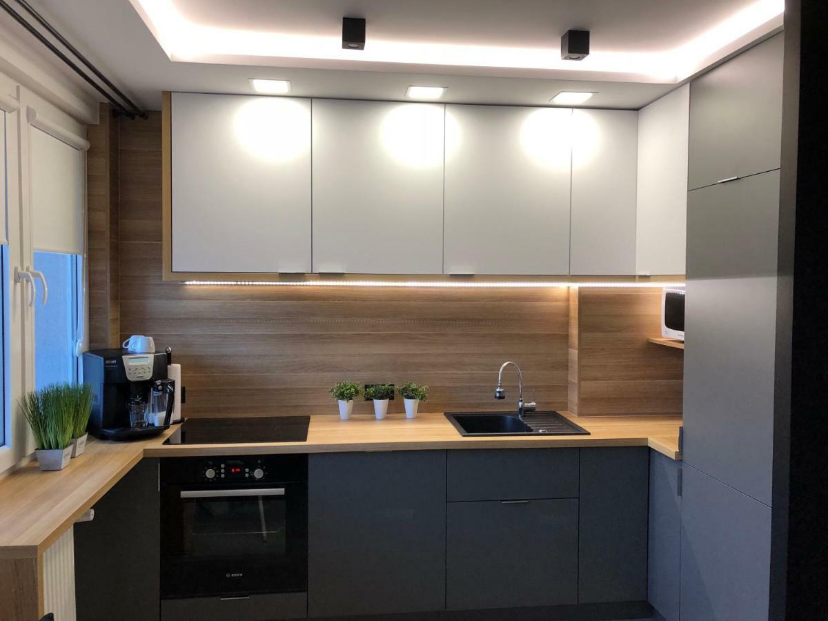 Family & Business Sauna Apartments Rynek Centrum Downtown - 2 Bedroom With Private Sauna, Balcony, Parking เคียลเซ ภายนอก รูปภาพ