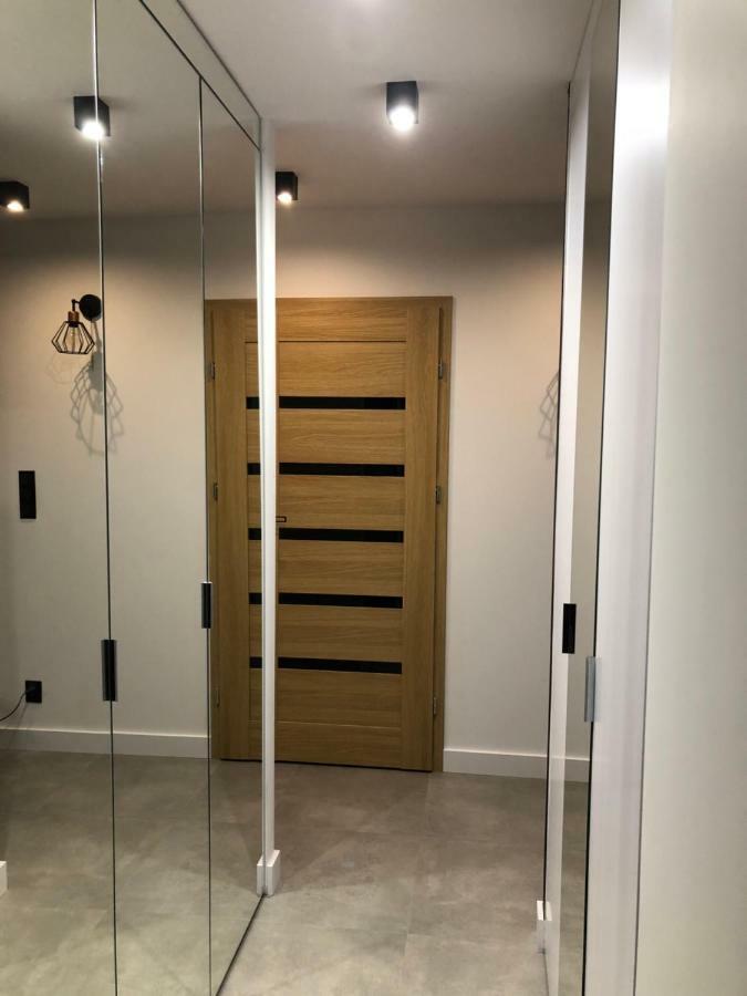 Family & Business Sauna Apartments Rynek Centrum Downtown - 2 Bedroom With Private Sauna, Balcony, Parking เคียลเซ ภายนอก รูปภาพ